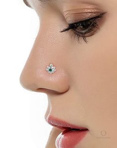 Bijou de nez design feuille, élégant et original pour piercing