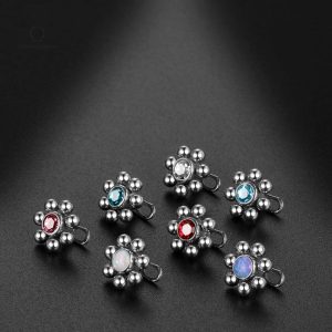 Strass rose pour piercing microdermal élégant