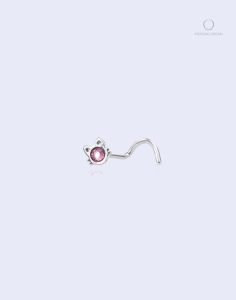 Piercing de nez chat rose, élégant et original pour un style unique