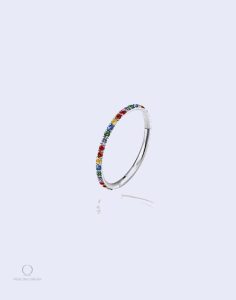 Piercing conch Aira multicolore en forme d'anneau