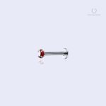 Bijou tragus scintillant en strass rouge, style élégant