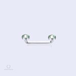 Design élégant et moderne de piercing agrafe vert