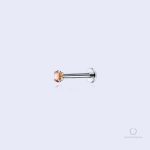 Stud plat tragus piercing Orla Cornaline en pierre naturelle